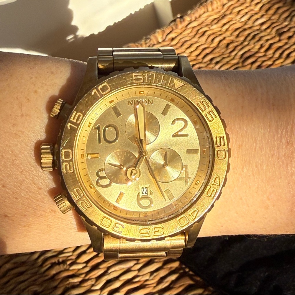 Vintage Nixon 51-30 Chrono Gold Watch Statement watch!
